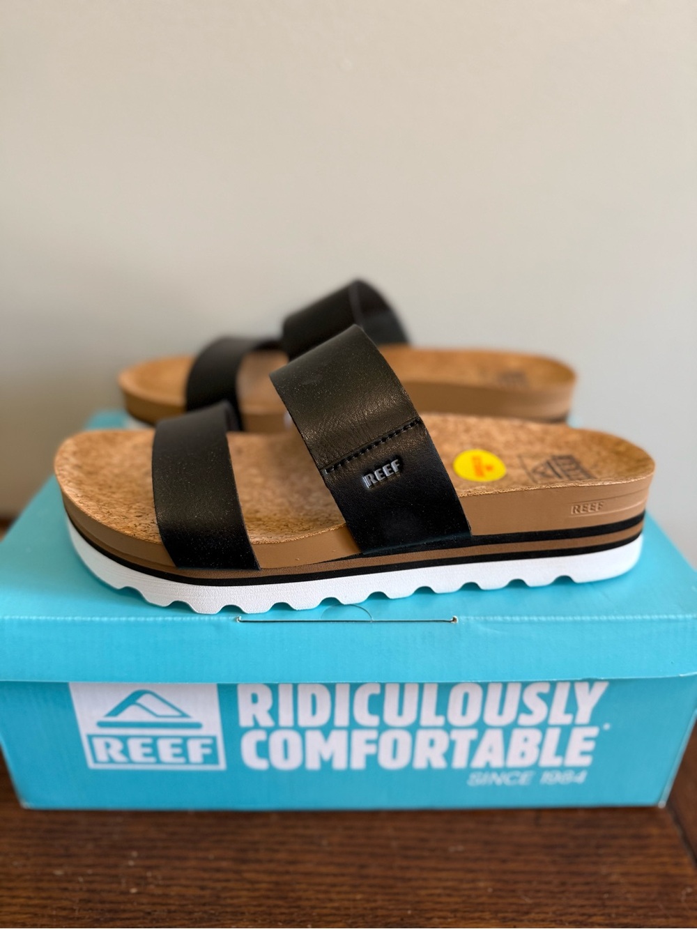 Reef Black Vista Leather Double Strap Platform Slides NEW - Picture 2 of 5